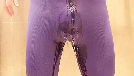 benim yeni turkuaz legging iki pissing