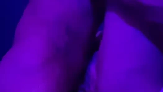 Kocam bana çok gerekli ilgiyi gösteriyor