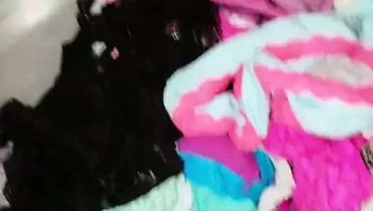 Cum içinde değil benim kardeşler külot çekmece