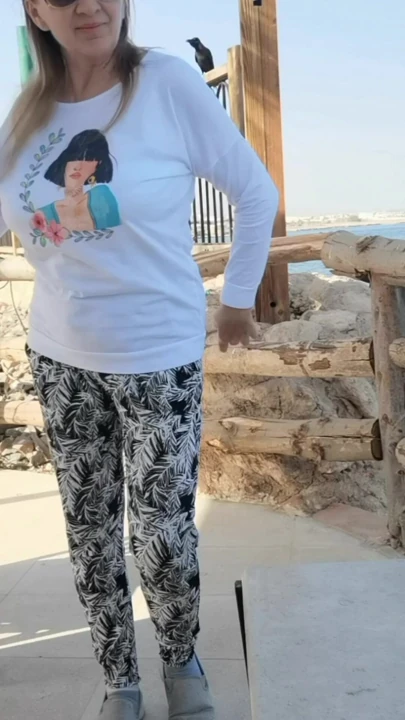 Sahilde çılgın dans