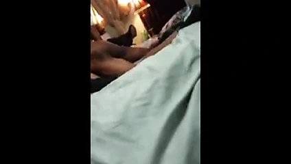 Siyah horoz eş beyaz