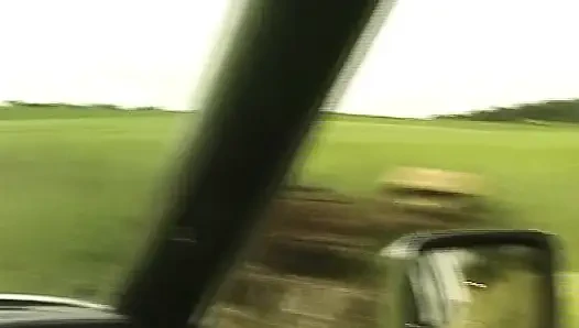 Çekici Alman sürtükler ateşli dörtlü sekste sikiliyor