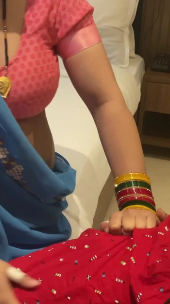 Пленительный момент из "Норакани была одна и попала в глаза владельца!"