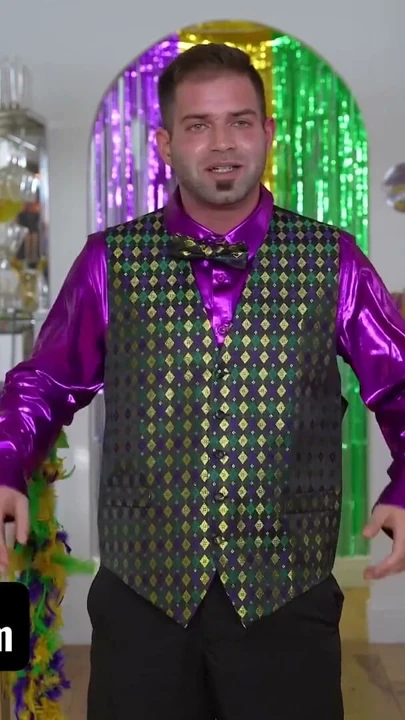 Müslüman hatun violet gems Mardi Gras'ı güzel yüzüne ıslak boşalmayla kutluyor - tesettürlü seks | Klip 1