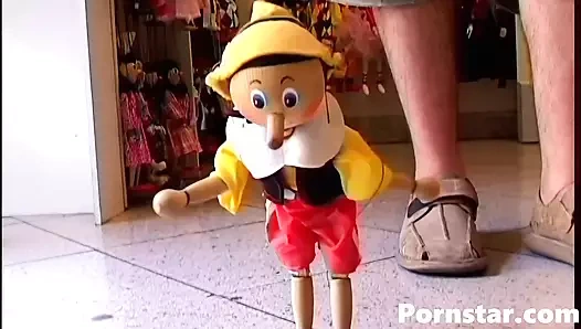 Hatun Luisa de marco açık havada anal seks yapıyor