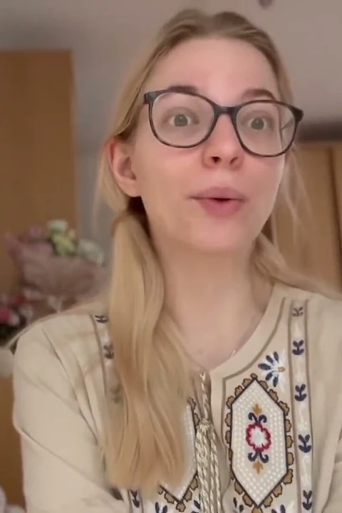 Youre Still Virgin'i izle