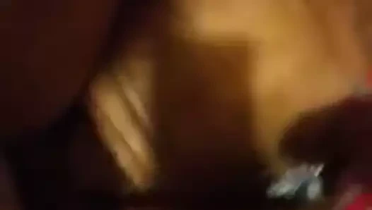 kendi ayaklarını tutan büyükanne c vardı