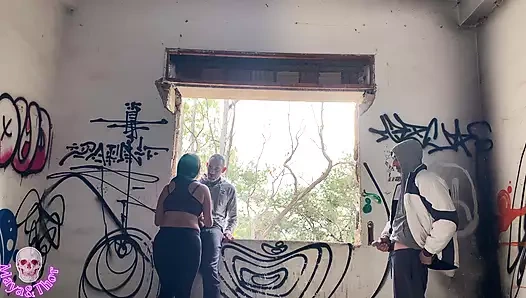 Ruhlarla bir kışlada seyir