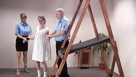 Sissi Ass Kırbaçı 34232