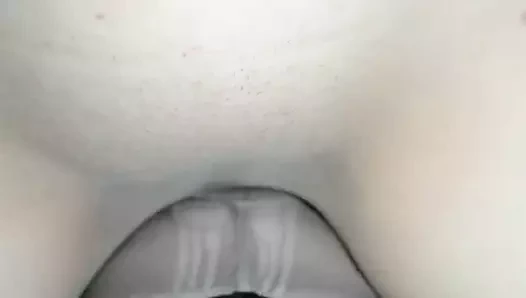 Dikişsiz külotlu çorap sikişi