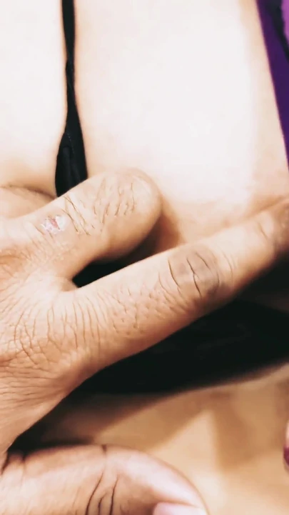 Потрясающий момент из "Дези Джиджа Сали секс романтика, невестку трахнул шурин"