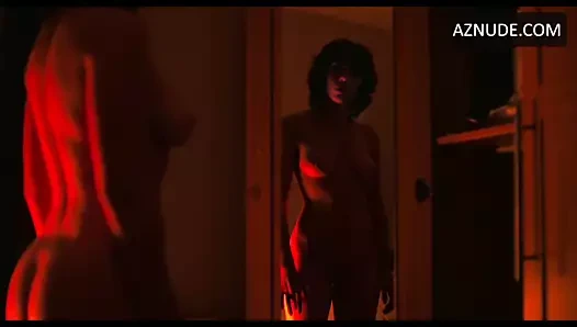 Scarlett johansson tam ön çıplak