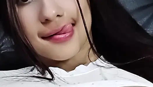 YULIETHGOMEZ NE KADAR LEZZETLI OYNUYOR