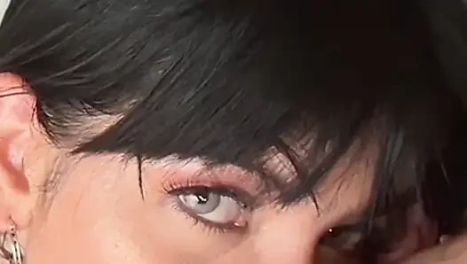 Bakış açısında çene düşüren sikiş - seksi esmer latin kovboy kız binişinde ve domaltarak büyük yarağa merhametsiz