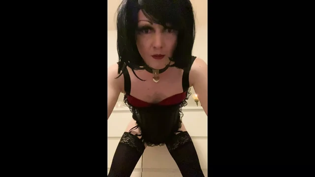 Crossdresser isabell köpek yapay penis zevk