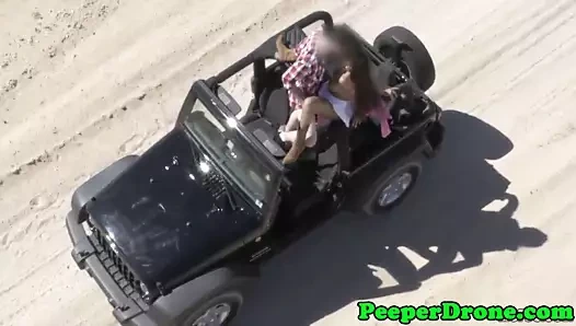 Jeep seks drone tarafından çekildi