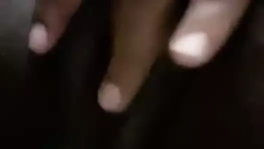 Cali thot benim için bir tane ovuyor.