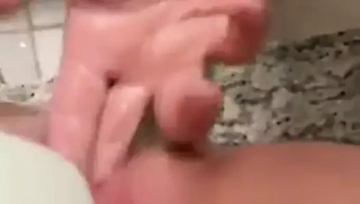 Otel fisting ve oyuncak