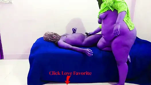 Orta yaşlı seksi ateşli üvey annem beni sikiyor!