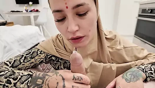 İranlı İranlı üvey kız kardeşle ev yapımı ateşli seks