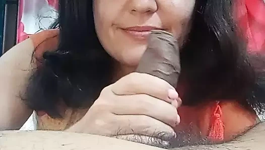 Üvey annemin sikimin yanında özel bir yeri var.