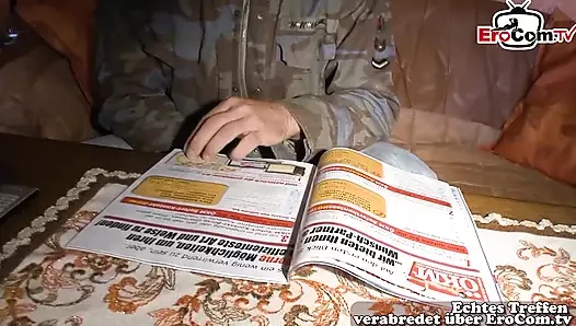 Kullanıcı oyuncu seçmelerinde komşunun doğal memeli Alman kadınla tanışıyor