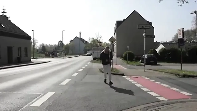 Bir saatten fazla bir süredir otobüs bekliyor