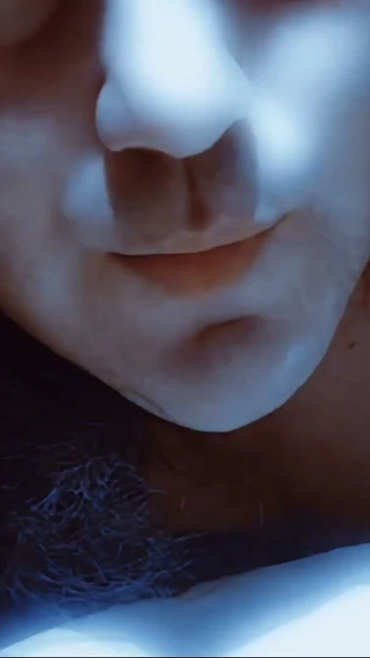 Sevimli yüz güzel travesti kitty amatör model kadın oğlan ev yapımı seks videosu blogcu güzel tatlı doğal güzellik sevgilisi | Klip 1