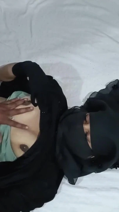 Muslim mummy ko jor jor se choda | Clip 1