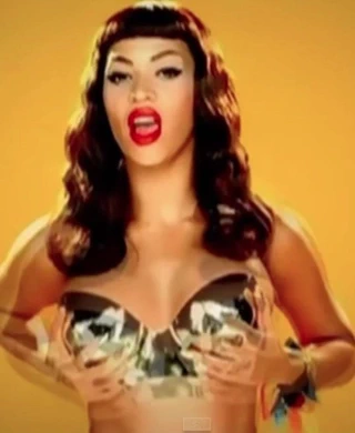 Beyonce göğüsler döngü #14