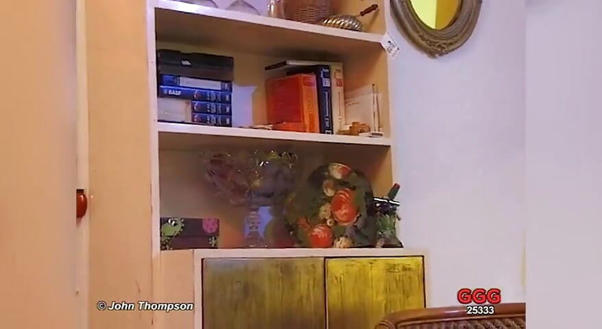 Sarışın sürtük sert sikiliyor ve dölle kaplanıyor