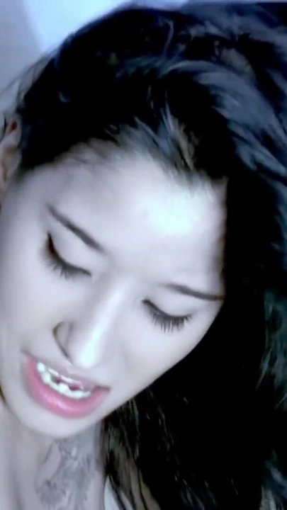 Волнующий момент из "Частного анального секс-видео с французской порнозвездой Dolce Elektra"