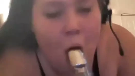 Kourtney kendini siyah iç çamaşırıyla tükürüyor