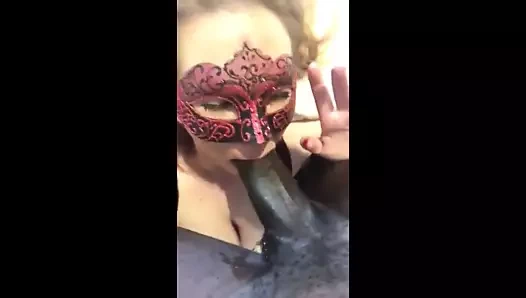 Orta yaşlı seksi kadın koca zenci yarağıyla aldatıyor olgun sürtük zenci sert aşk dölü