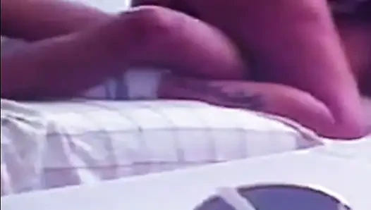 Bütün gece tatlı konuşmalar ve harika titreşimler