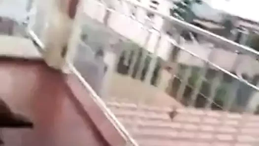 Seksi kızla şirin selfieler