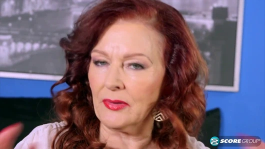 73 yaşındaki ateşli amcığı sik!