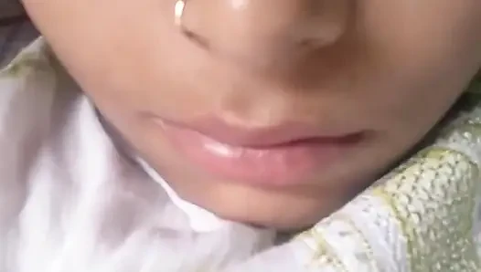 Muh me gira diye veya mai chat gayi