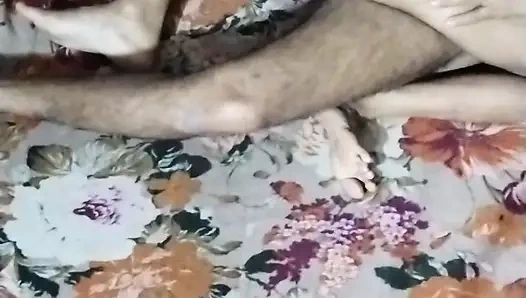 Pakistanlı güzel liseli kız arkadaş tam zevk alıyor