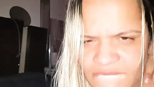 Arjantinli, beni sopayla döverek geldi