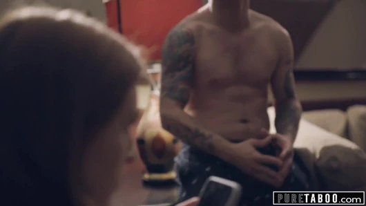 Saf tabu üvey anne-baba ve üvey kardeş hoşgeldin yeni kız kardeş