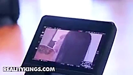 yaramaz kızlar eğleniyor