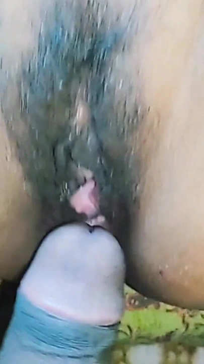 Crazy-xyz köyü ateşli yenge seks videosu, desi yerel ateşli köylü yenge sıkı amcık sert seks videosu, köy yengesi seks videosu | Klip 1