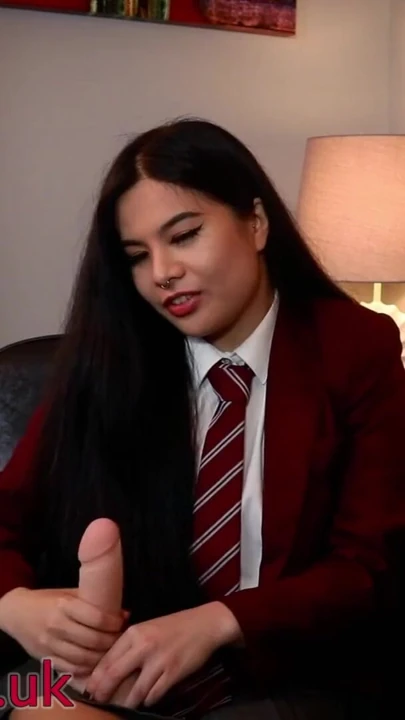 Kız öğrenci sana onun için mastürbasyon yapıyor | Klip 2