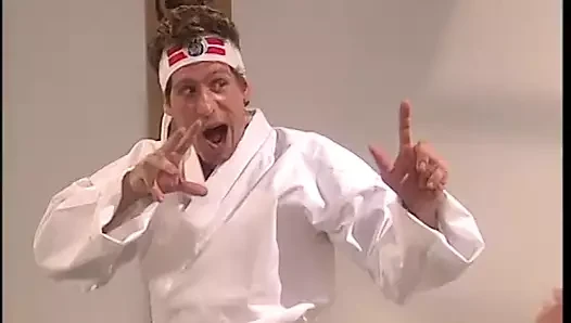 Tatlı memeli ateşli sarışın bebek ağzına yarak alıyor