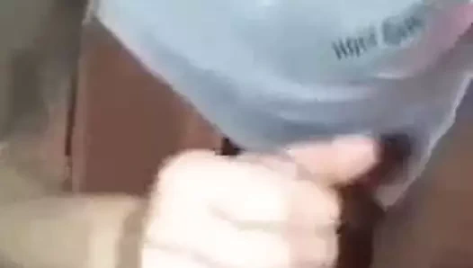 Blonde chevauche une teub jusquau creampie