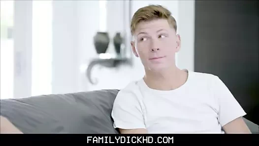 Iri parça adım baba dışarı arasında cezaevi seks ile sarışın twink adım oğul