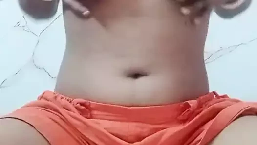 Pooja Bhaudi'nin videosu.