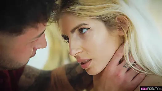 Ateşli sarışın missy luv dölleniyor