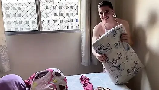 Tanrıça Kiffa yerli kölesini yakaladı